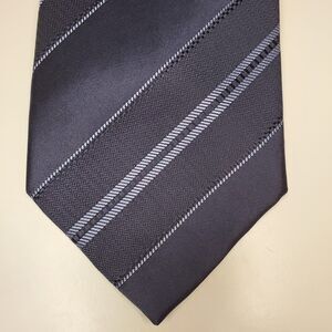 CROATA Croatia Luxury 100% Silk Striped Necktie Tie Black Silver 60" x 4"